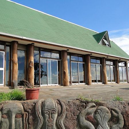 Tupa Hotel Ханга Роа Екстериор снимка