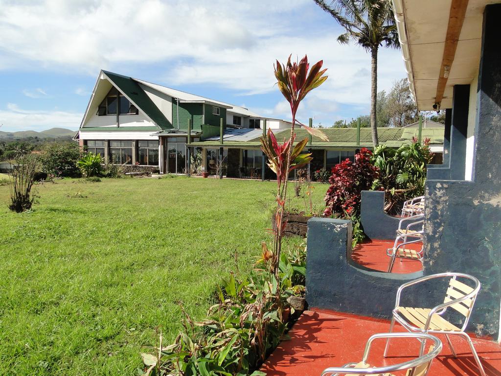 Tupa Hotel Ханга Роа Екстериор снимка