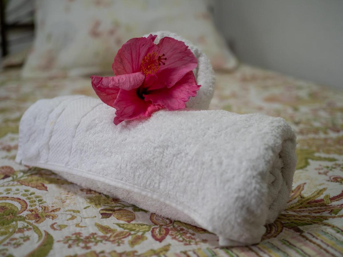 Tupa Hotel Ханга Роа Екстериор снимка