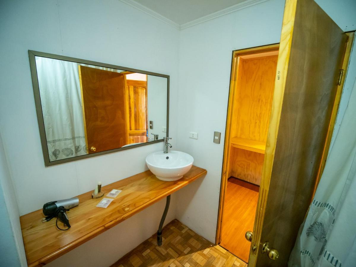 Tupa Hotel Ханга Роа Екстериор снимка