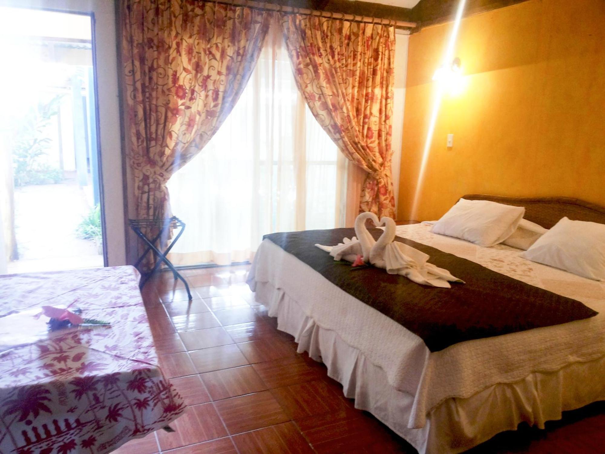 Tupa Hotel Ханга Роа Стая снимка